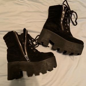 Current Mood Greenpoint Platform Boots